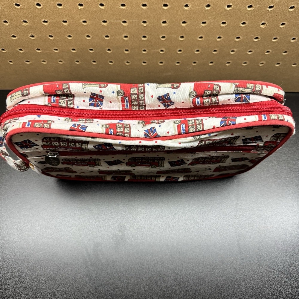 Milly Green London Bus Cosmetic Bag UK Flag Travel Toiletry Pouch Zipper - Picture 2 of 16